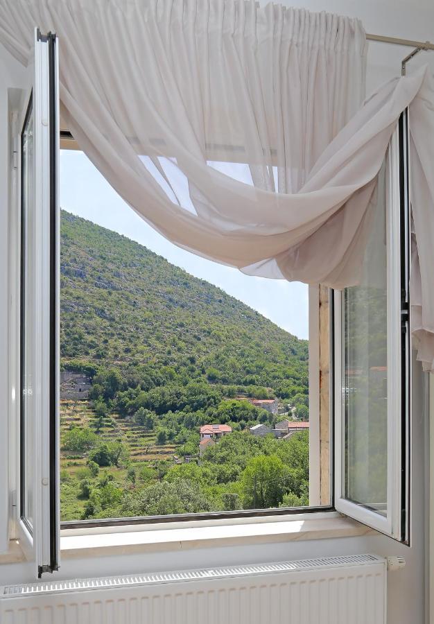 Apartment Moretic Gromaca ภายนอก รูปภาพ