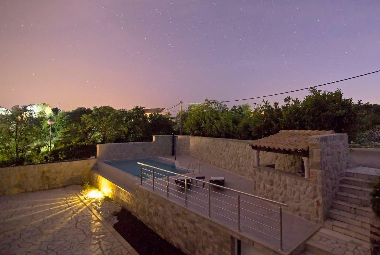 Apartment Moretic Gromaca ภายนอก รูปภาพ